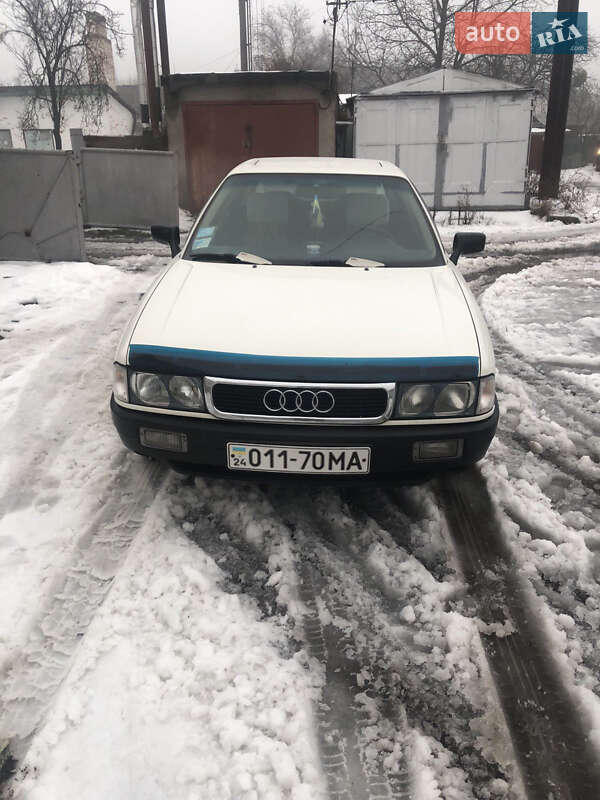 Седан Audi 80 1988 в Смеле фото Седан Audi 80 1988 в Смеле
