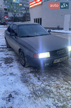 Седан Audi 80 1987 в Черновцах