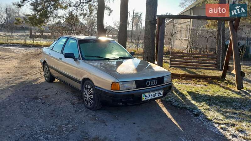 Седан Audi 80 1987 в Кременце