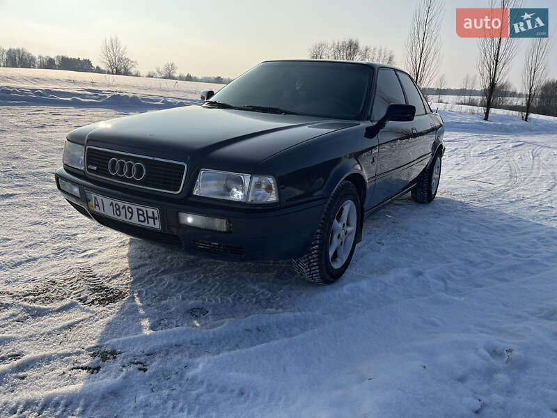 Седан Audi 80 1993 в Глухове