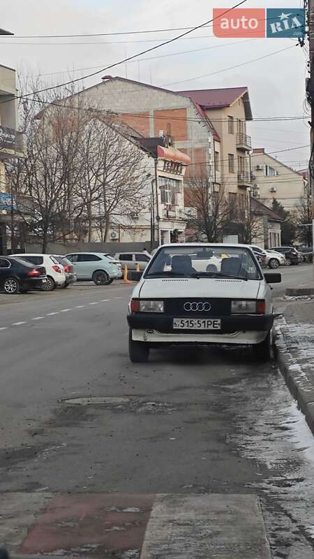 Седан Audi 80 1986 в Ужгороде
