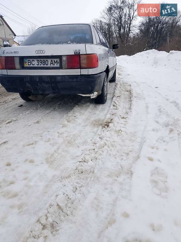 Седан Audi 80 1990 в Самборе