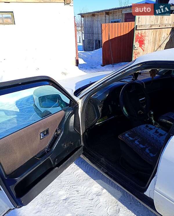 Седан Audi 80 1987 в Любомлі