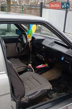 Седан Audi 80 1986 в Кельменцях