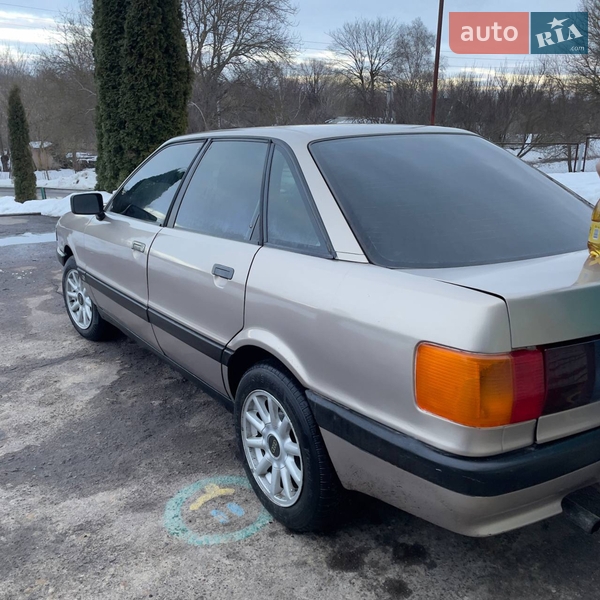 Седан Audi 80 1988 в Конотопе