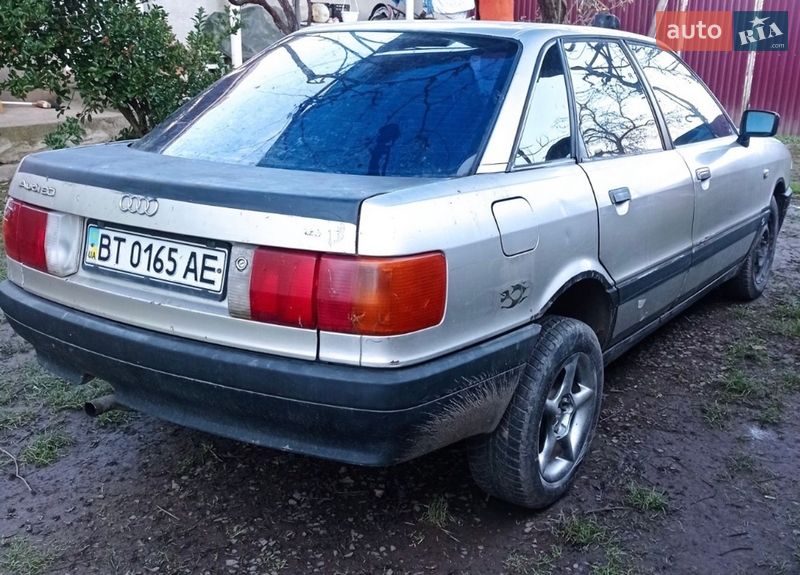 Седан Audi 80 1989 в Чопі