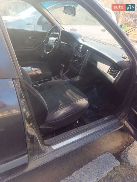 Седан Audi 80 1987 в Кременчуці