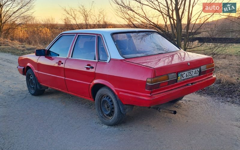 Седан Audi 80 1981 в Ратному