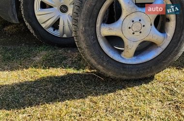 Седан Audi 80 1989 в Буске