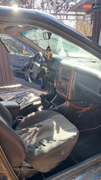 Седан Audi 80 1988 в Носовке