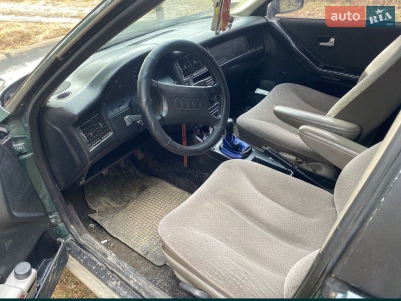 Седан Audi 80 1989 в Яремче