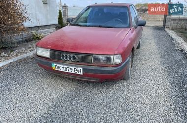 Седан Audi 80 1987 в Костополе