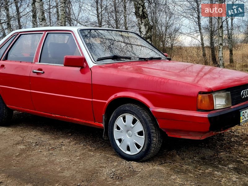 Седан Audi 80 1981 в Ратному