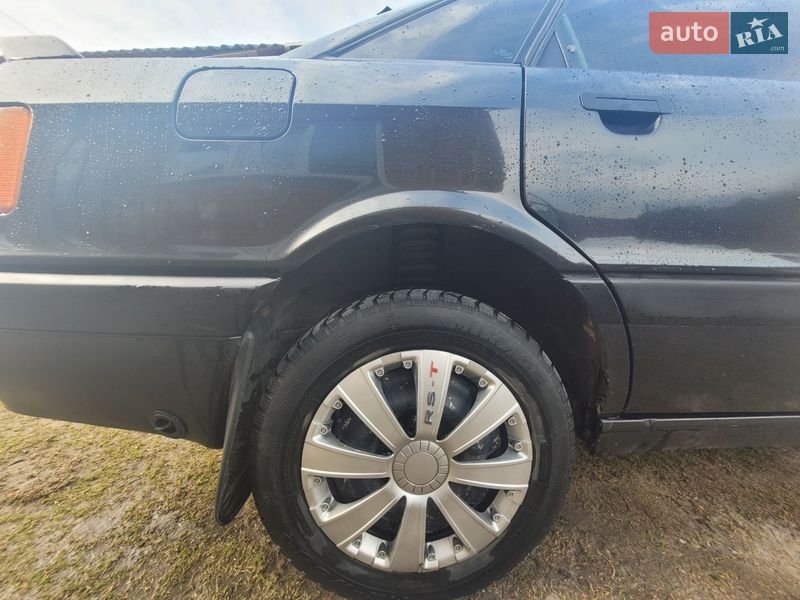 Седан Audi 80 1991 в Рогатине