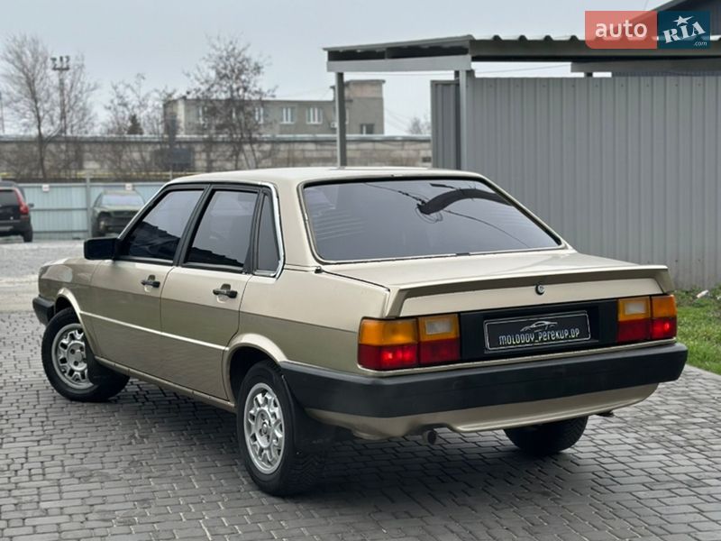 Седан Audi 80 1986 в Кам'янському