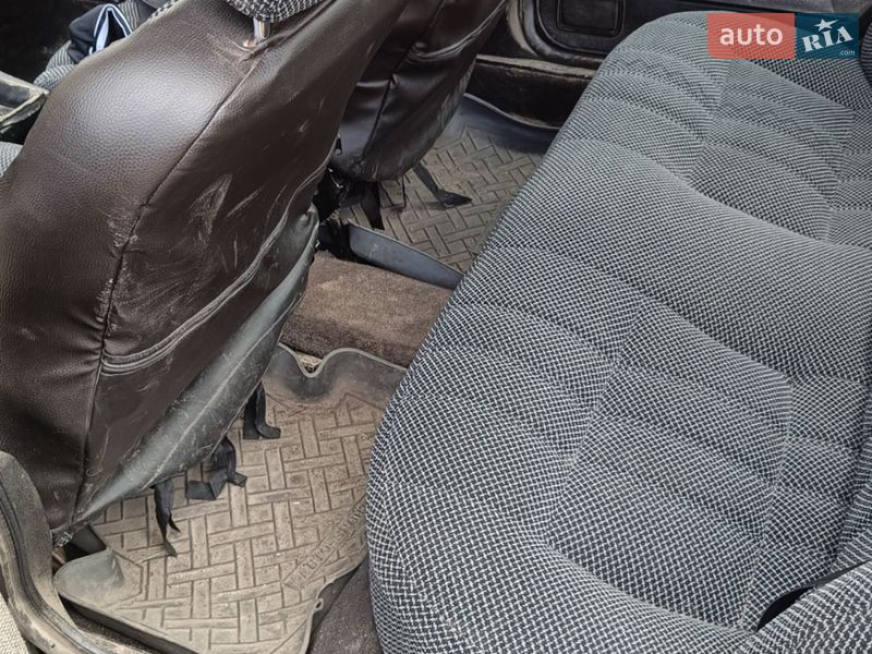Седан Audi 80 1985 в Зміїві