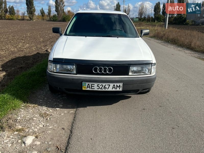 Седан Audi 80 1987 в Новомосковську