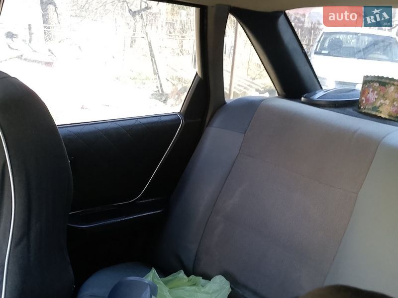 Седан Audi 80 1987 в Надвірній фото 5 Седан Audi 80 1987 в Надвірній