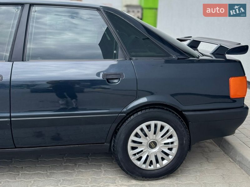 Седан Audi 80 1989 в Бориславі