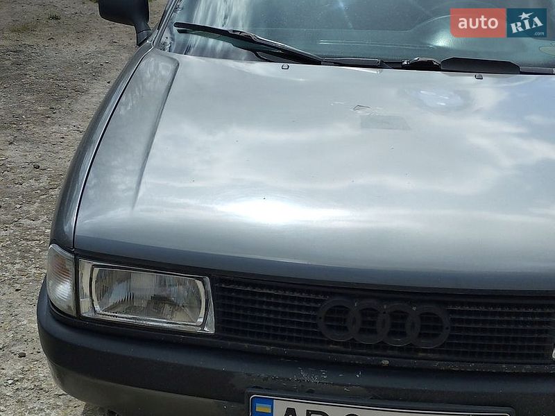Седан Audi 80 1987 в Томаківці