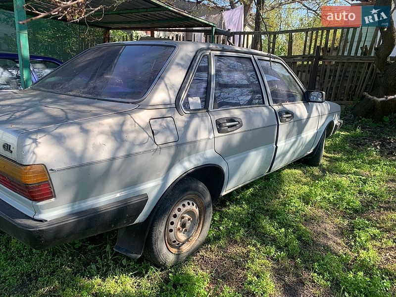 Седан Audi 80 1980 в Дніпрі