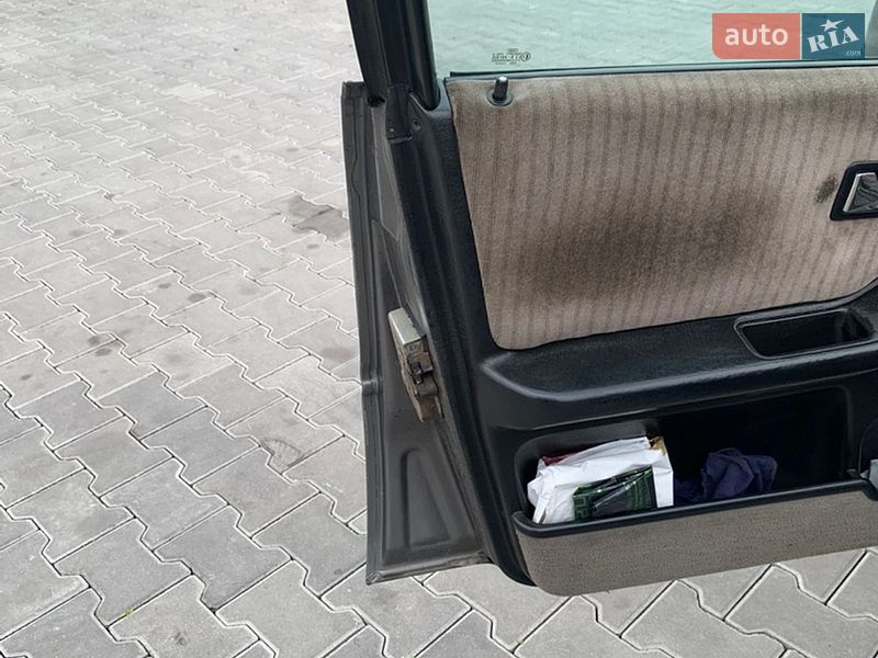 Седан Audi 80 1990 в Чернівцях