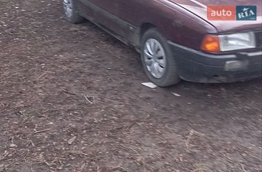 Седан Audi 80 1990 в Черновцах