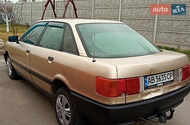 Седан Audi 80 1988 в Липовце