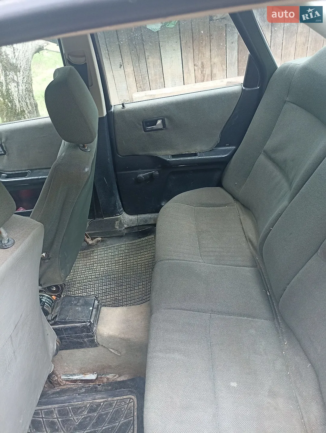 Audi 80 1988 VIN WAUZZZ89ZJA287755 фото оголошення 12 з 21