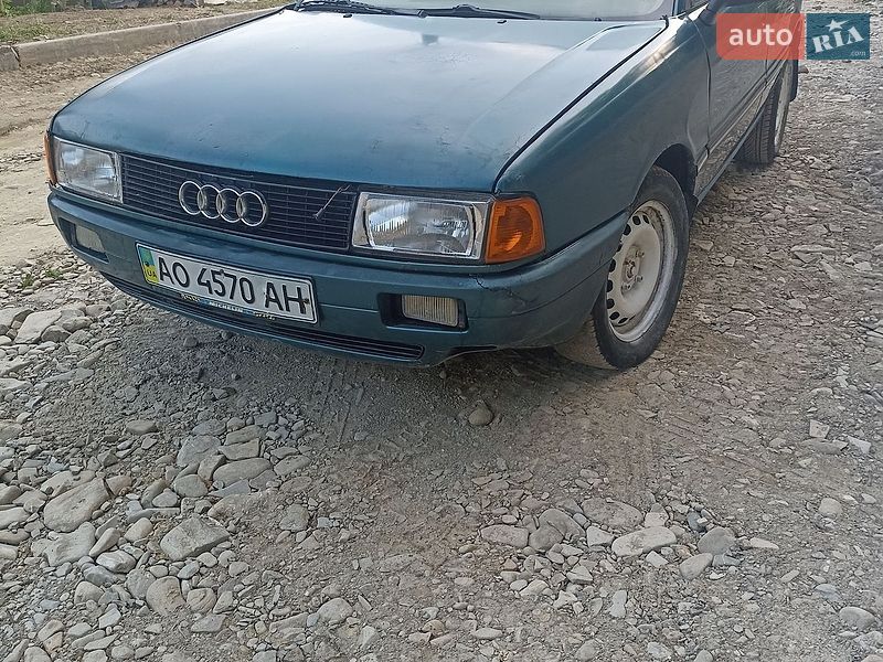 Седан Audi 80 1988 в Ивано-Франковске