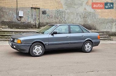 Седан Audi 80 1988 в Обухове