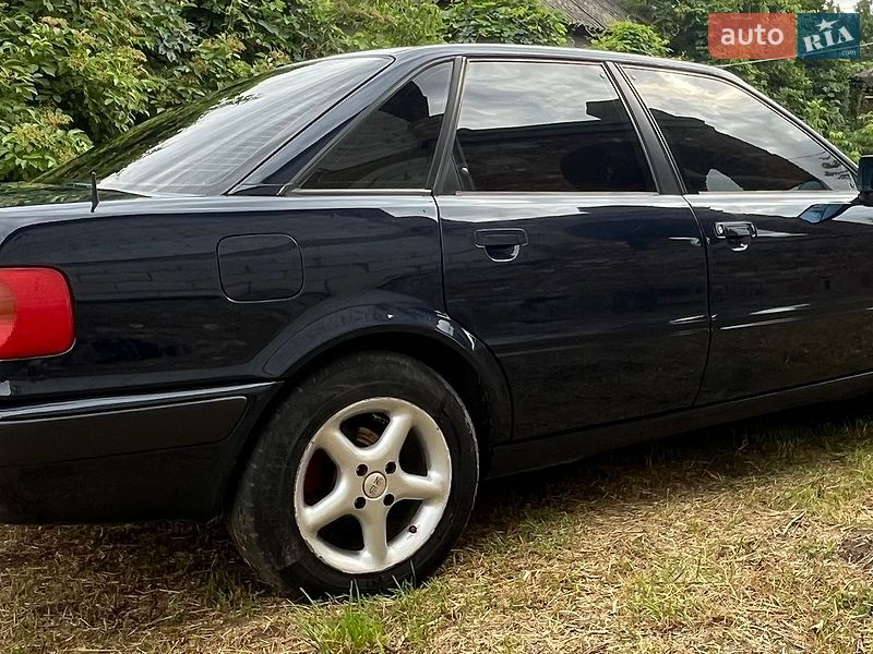 Седан Audi 80 1993 в Глухові