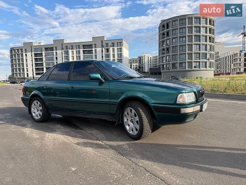 Седан Audi 80 1993 в Черкасах