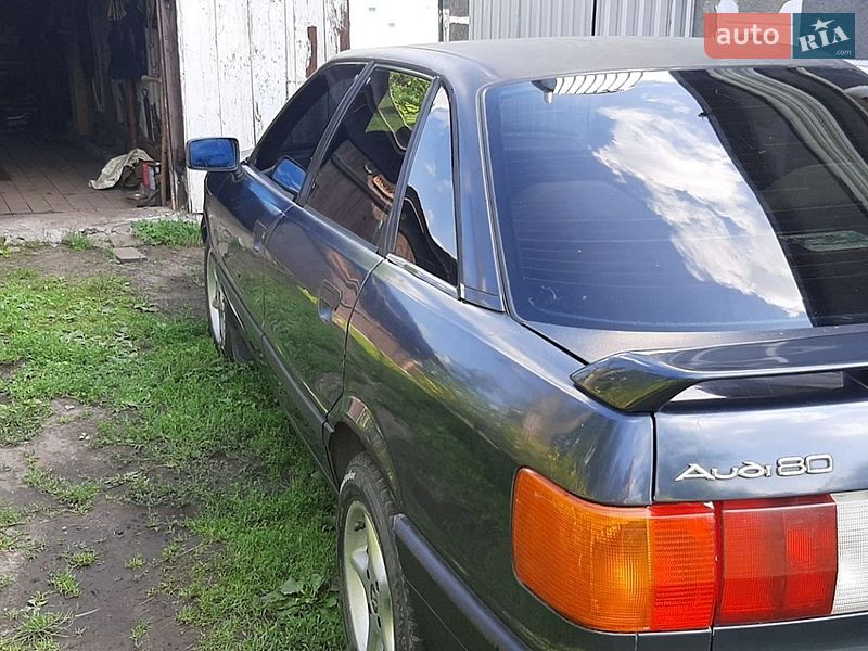 Седан Audi 80 1990 в Луцьку
