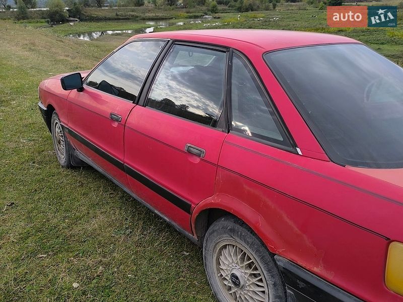 Седан Audi 80 1988 в Лановцах