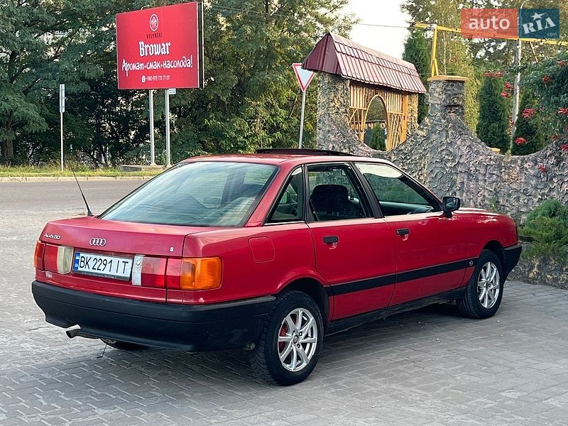 Седан Audi 80 1988 в Ровно