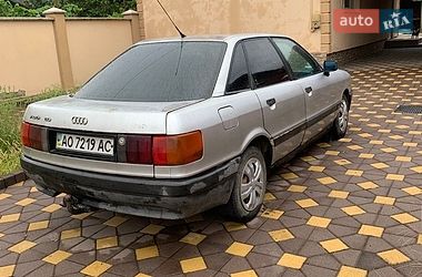 Седан Audi 80 1987 в Виноградові