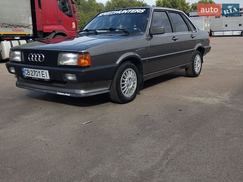 Седан Audi 80 1986 в Чернигове