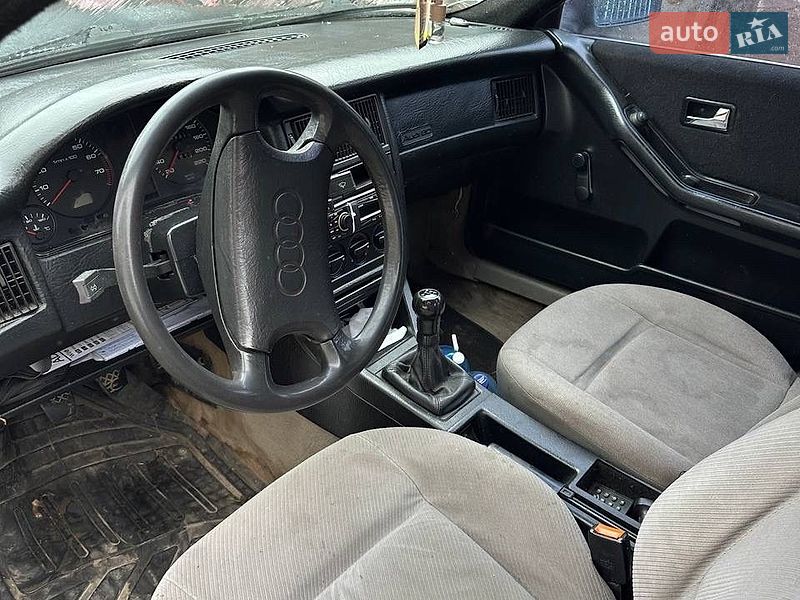 Седан Audi 80 1987 в Ивано-Франковске