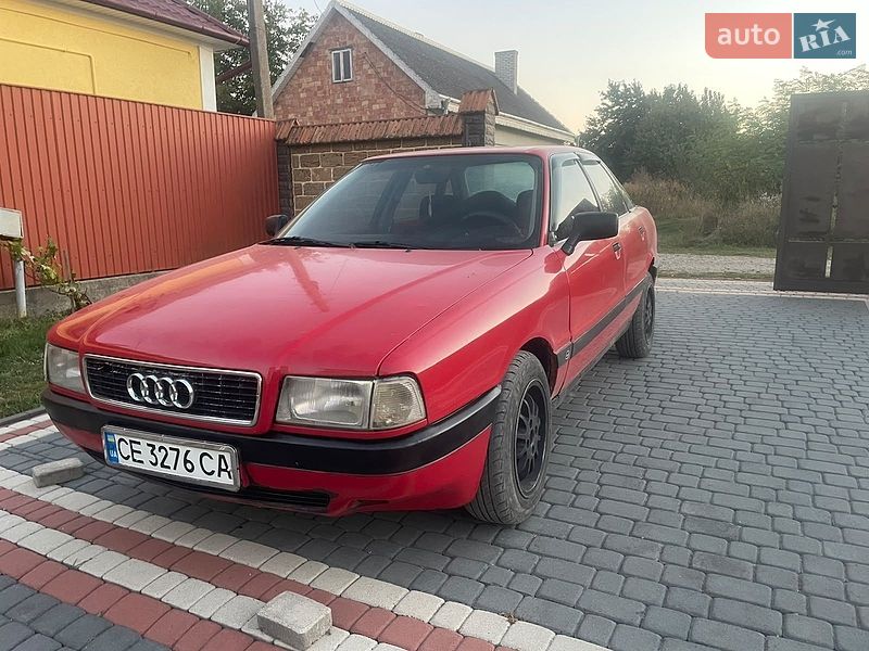 Седан Audi 80 1988 в Черновцах