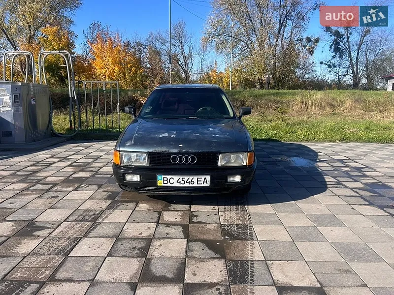 Audi 80
