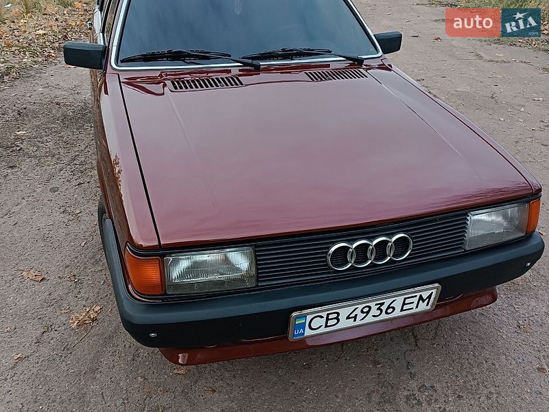 Седан Audi 80 1986 в Чернігові
