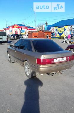 Седан Audi 90 1989 в Барановке