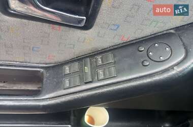 Седан Audi 90 1988 в Кореці