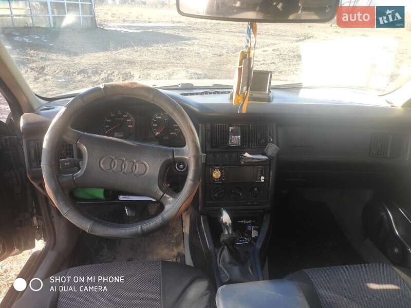 Седан Audi 90 1988 в Калиновке