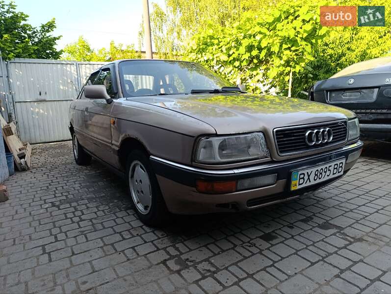 Седан Audi 90 1988 в 