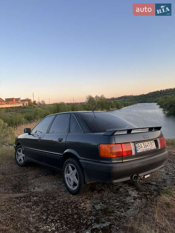 Седан Audi 90 1990 в Кропивницком