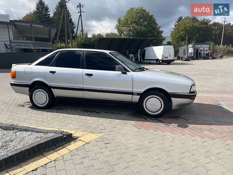 Седан Audi 90 1988 в Городенці