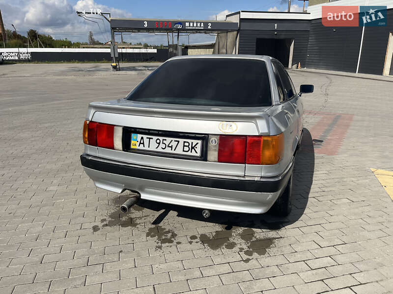 Седан Audi 90 1988 в Городенці