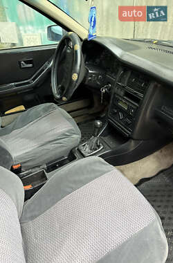 Седан Audi 90 1988 в Ровно